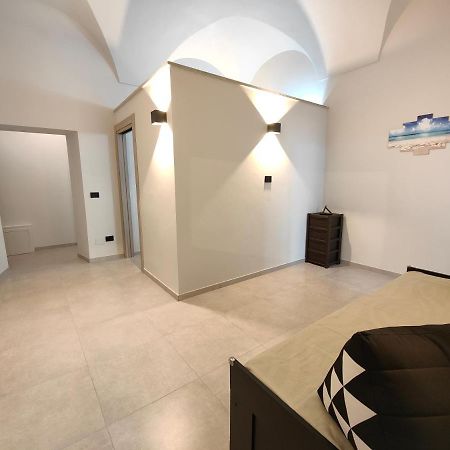 Hostdomus - Garibaldi Suite Loano Exteriér fotografie