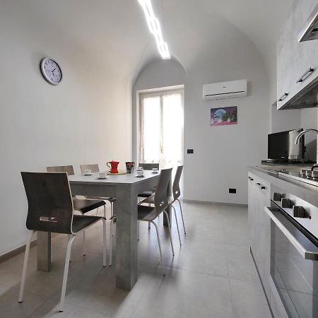 Hostdomus - Garibaldi Suite Loano Exteriér fotografie