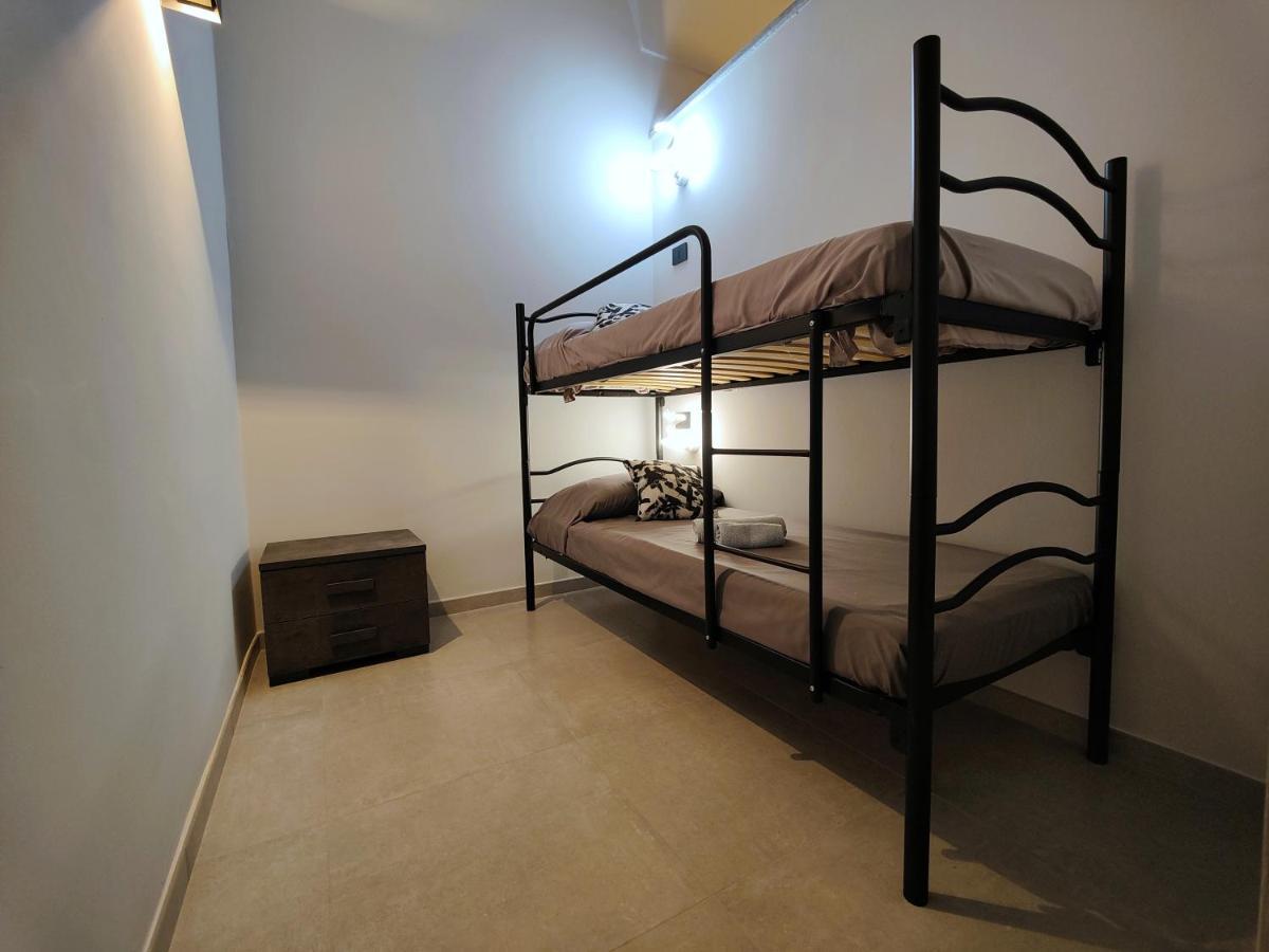 Hostdomus - Garibaldi Suite Loano Exteriér fotografie