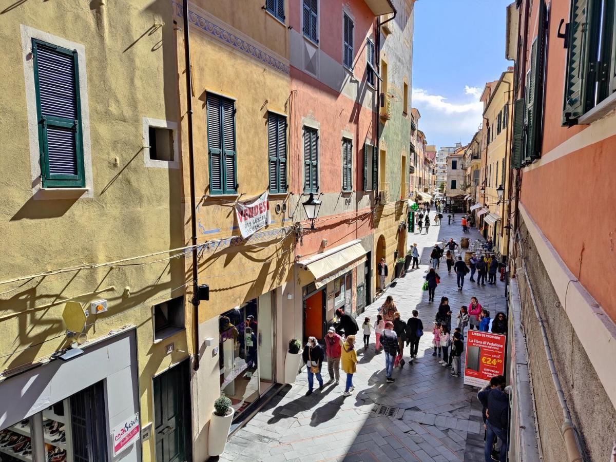 Hostdomus - Garibaldi Suite Loano Exteriér fotografie
